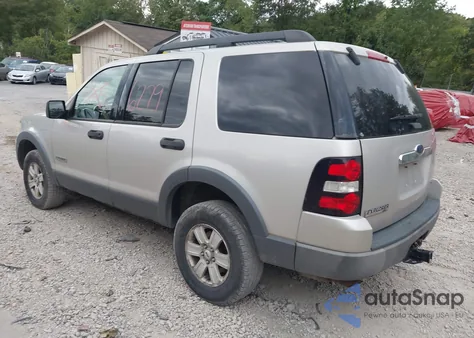 2006 Ford Explorer Xlt z USA, uszkodzony, nr VIN 1FMEU73E96UA62228